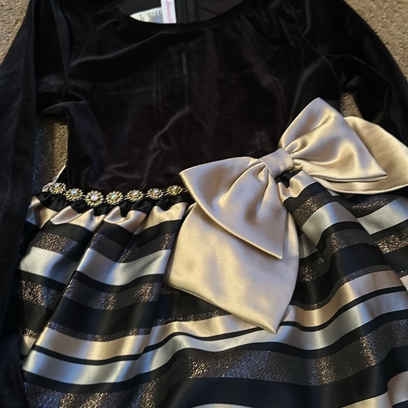 Girls holiday dress. Brand new - Picture 6 of 12